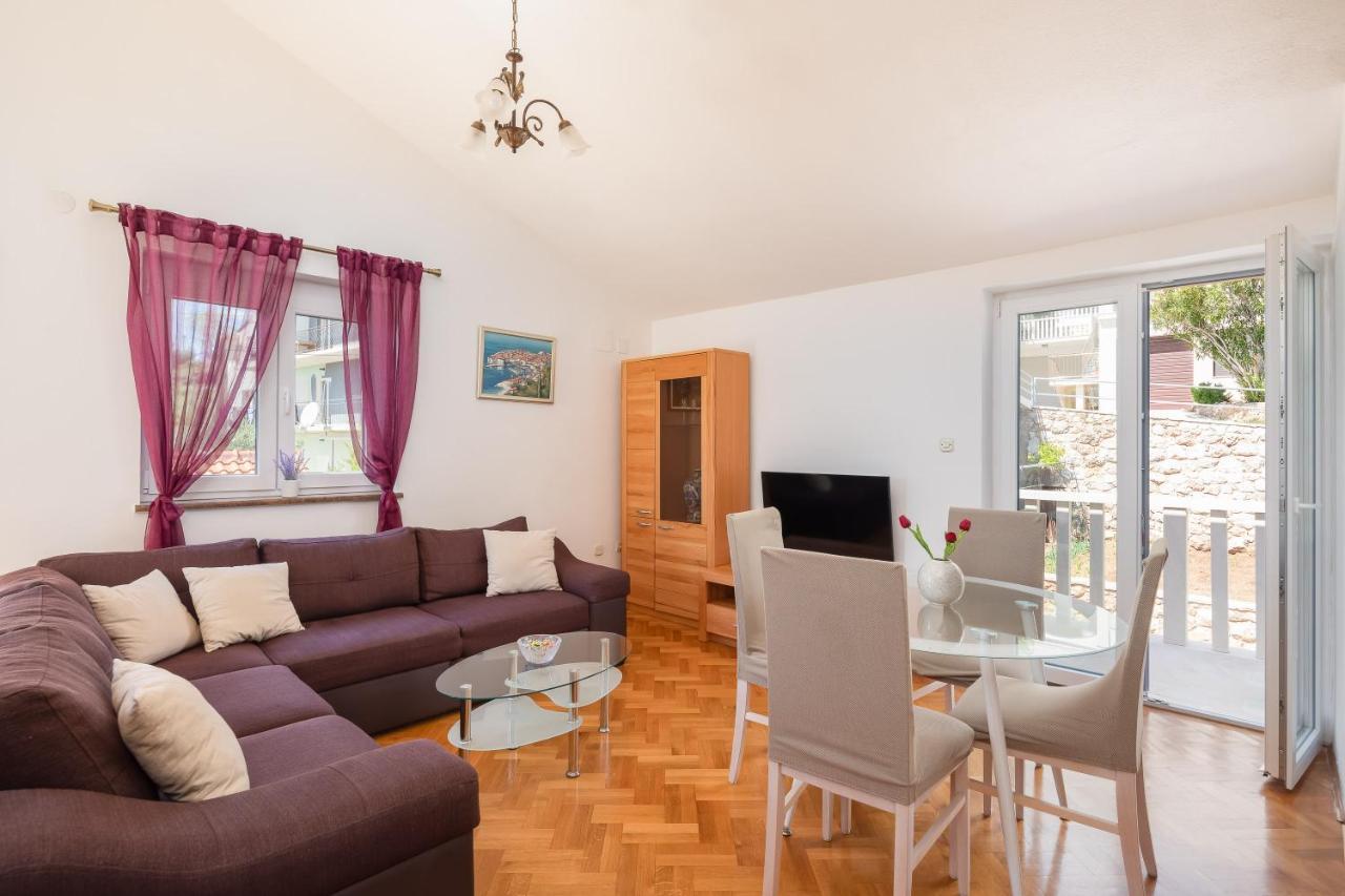 Beachfront Xxl - 2 Apartments Together - Lokva Rogoznica Kültér fotó