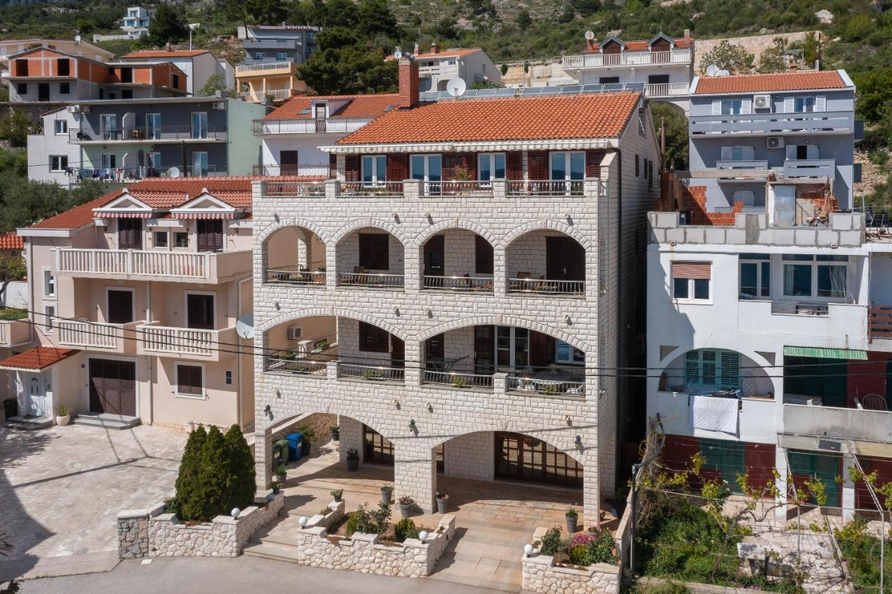 Beachfront Xxl - 2 Apartments Together - Lokva Rogoznica Kültér fotó